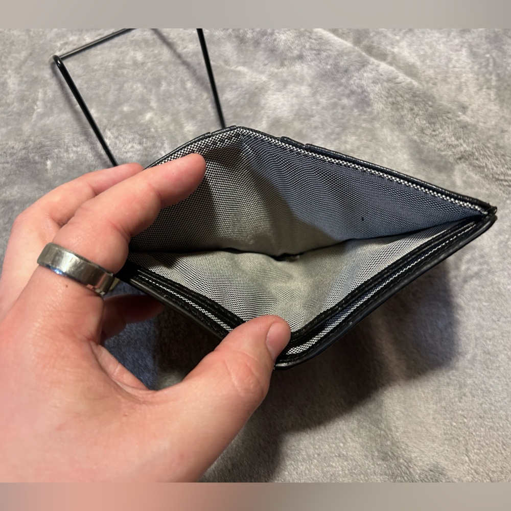 Fossil Logan Patchwork Leather Bifold Wallet - Picture 9 of 11